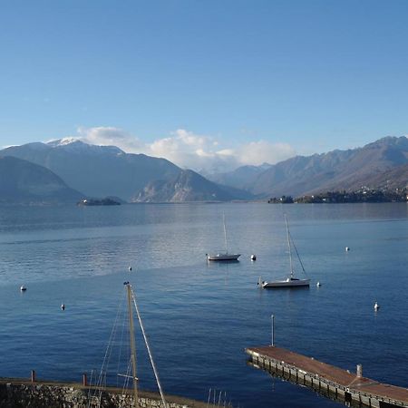 Hotel La Dama Del Porto à Laveno-Mombello Extérieur photo